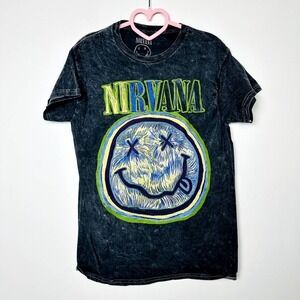 Nirvana NWOT Unisex Smile Gray Crew Neck Short Sleeve Casual T-Shirt Small